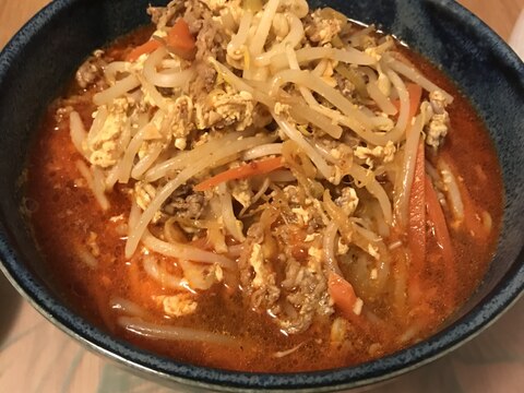 寒い夜にユッケジャンラーメン